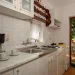 Vila Casa Martina By Briskva Sumber
